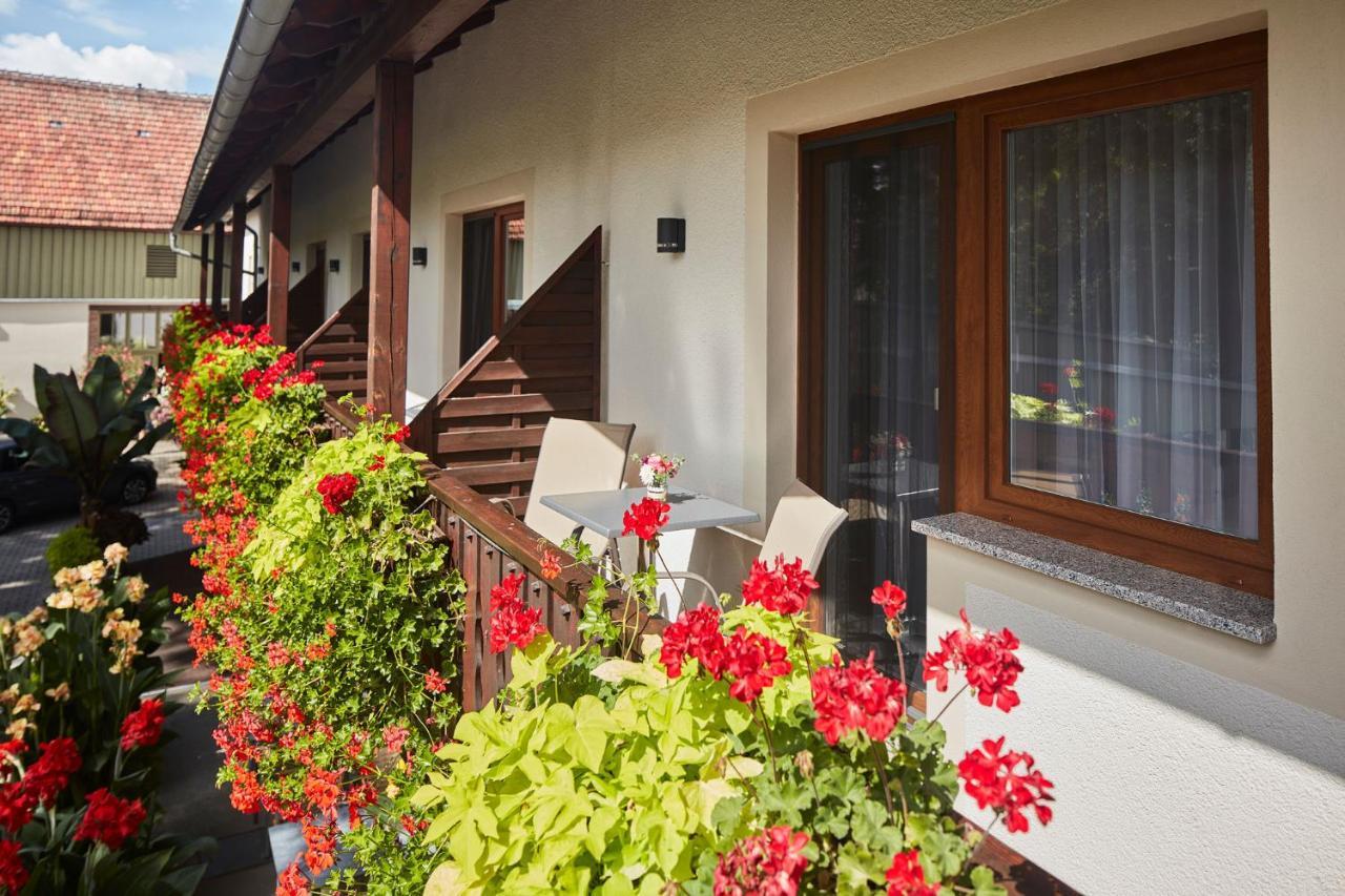 Hotel garni Sonnenhof Reichenberg  Eksteriør bilde