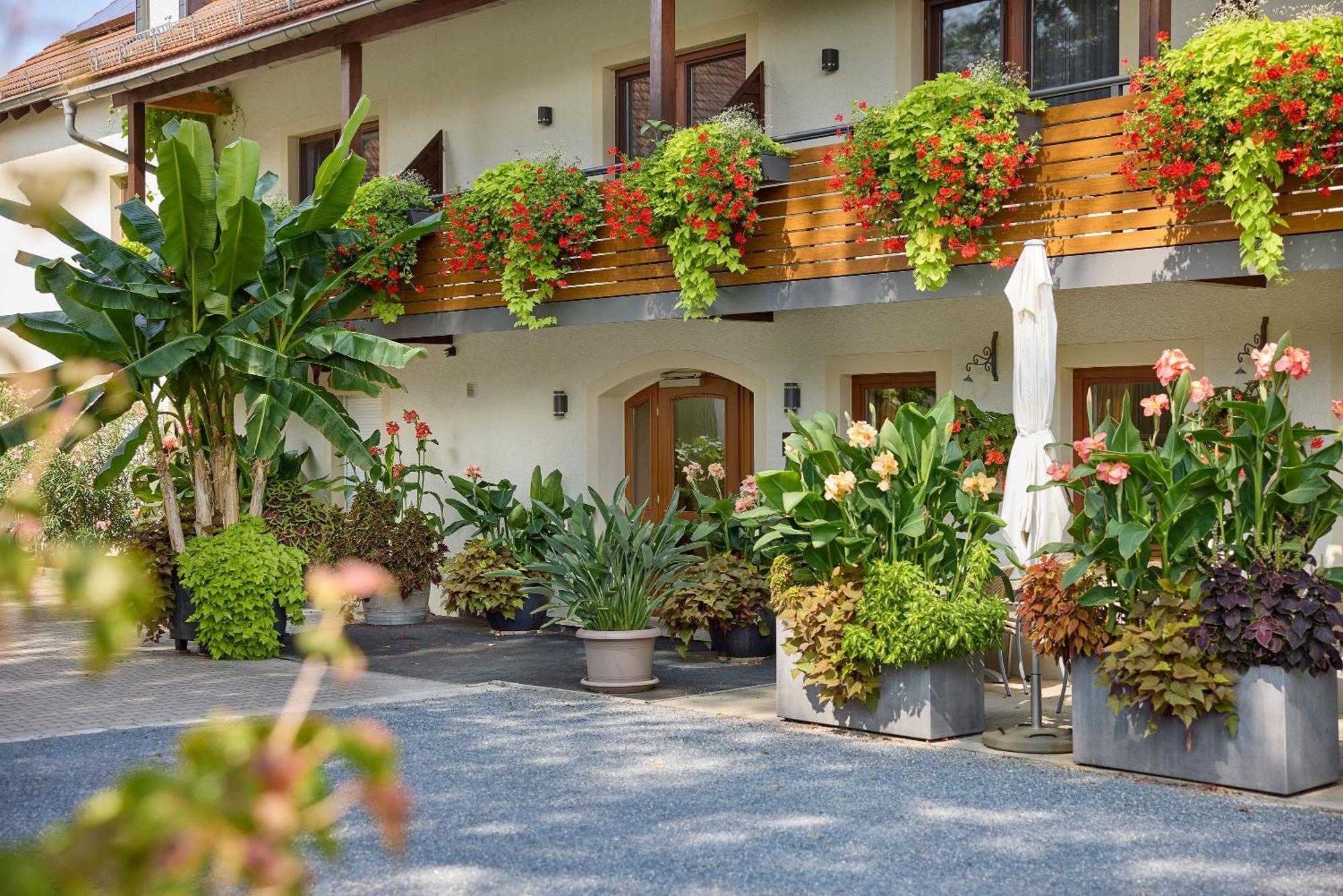 Hotel garni Sonnenhof Reichenberg  Eksteriør bilde